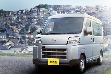 デラックス（CVT・2WD）